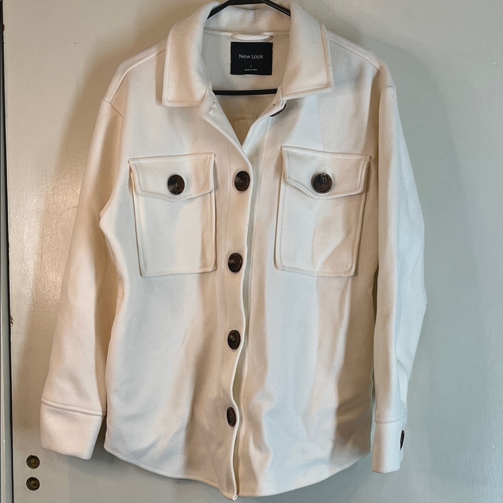 New Look Off-White Utility Jacket with Dark Buttons & pockets
